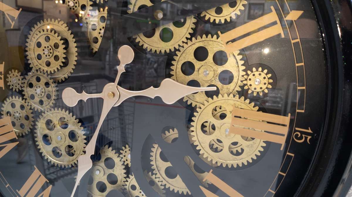 Representative Image Source: detail retro old concept clock parts of vintage black big watch (Getty Images)