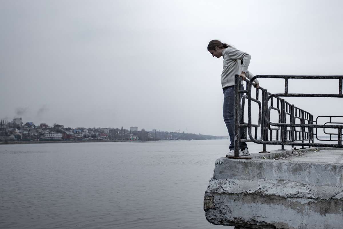 Representative Image Source: Depressed sad frustrated man stands on the edge of the bridge to jump. (Getty Images)