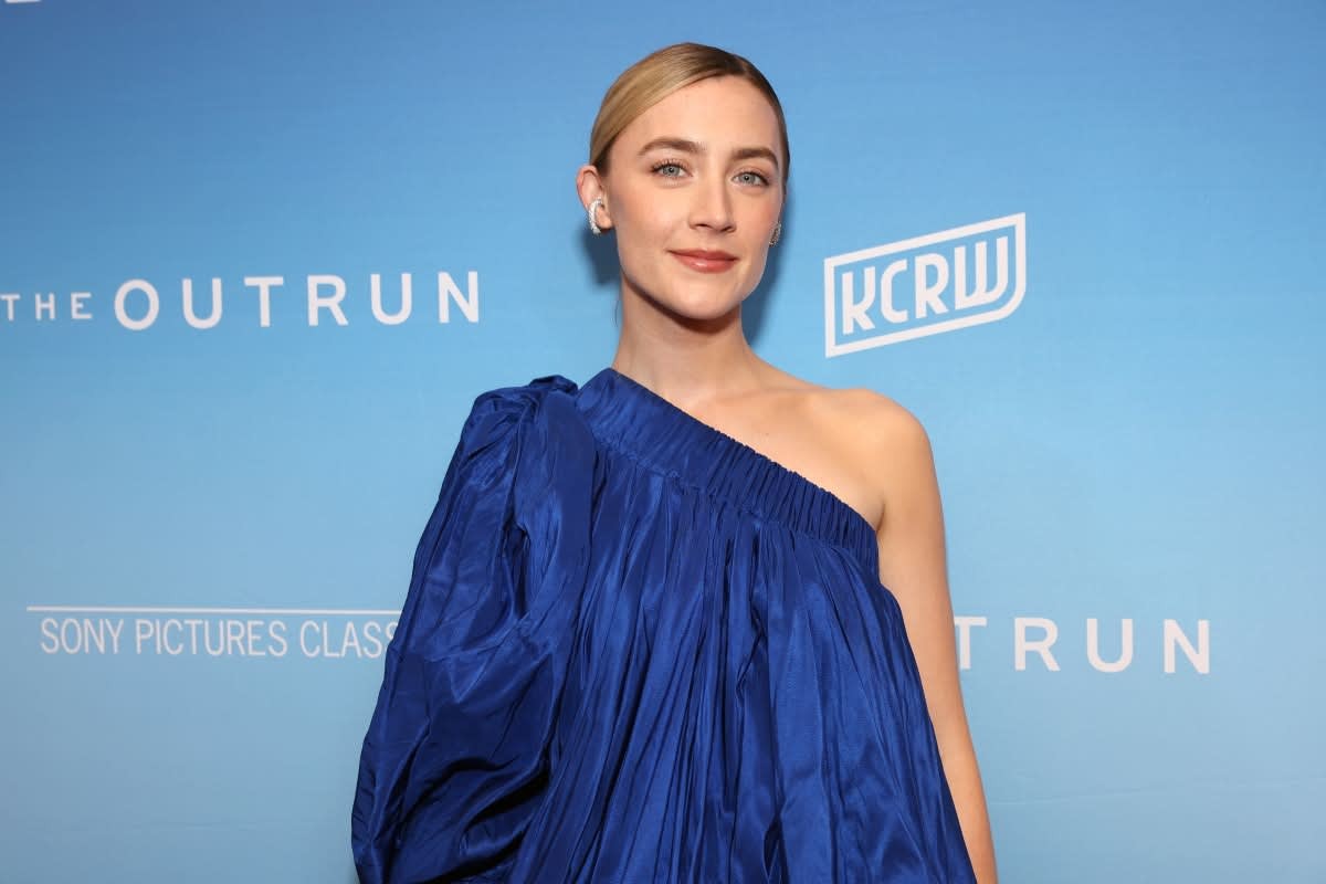 Saoirse Ronan attends the Los Angeles Premiere of Sony Pictures Classics