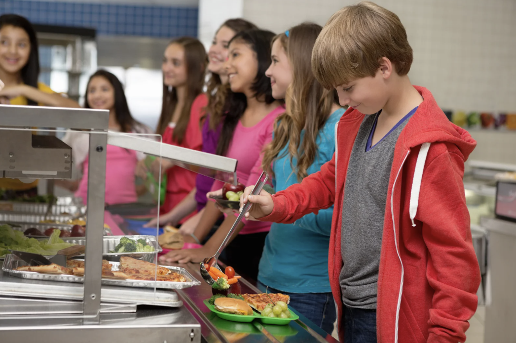 School cafeteria line