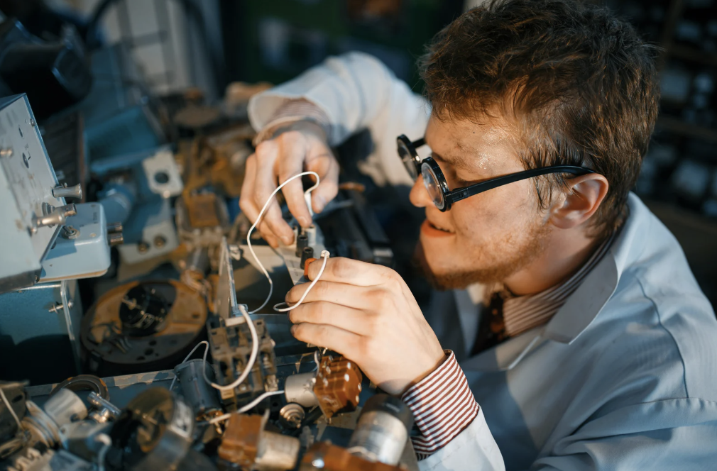 Scientists working with batteries