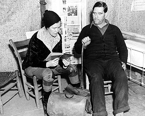 librarian, reading, adults reading, pack horse librarian 