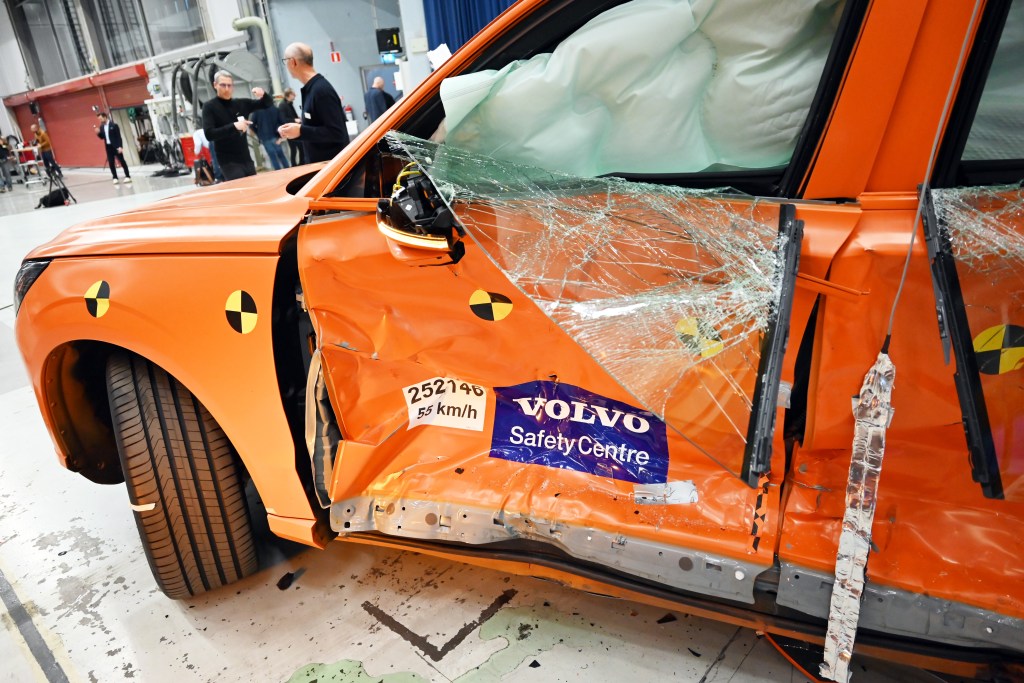 crash, crash test dummy, female crash test dummy, safety, car, automotive safety