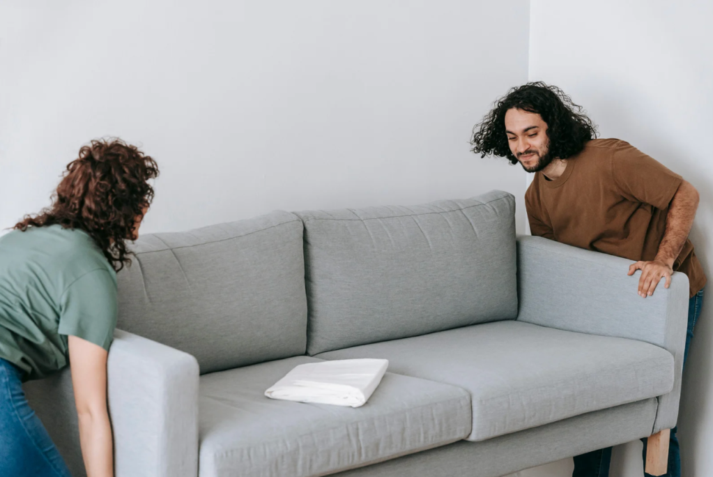 buying furniture, college, cheap furniture, budget tips, university