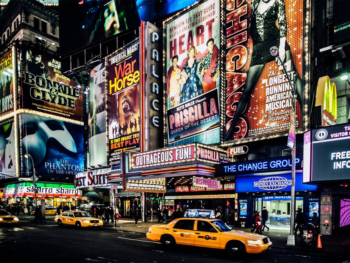 Manhattan, NYC, Michelin restaurants, Broadway, live shows, live music, festivals, comedy shows