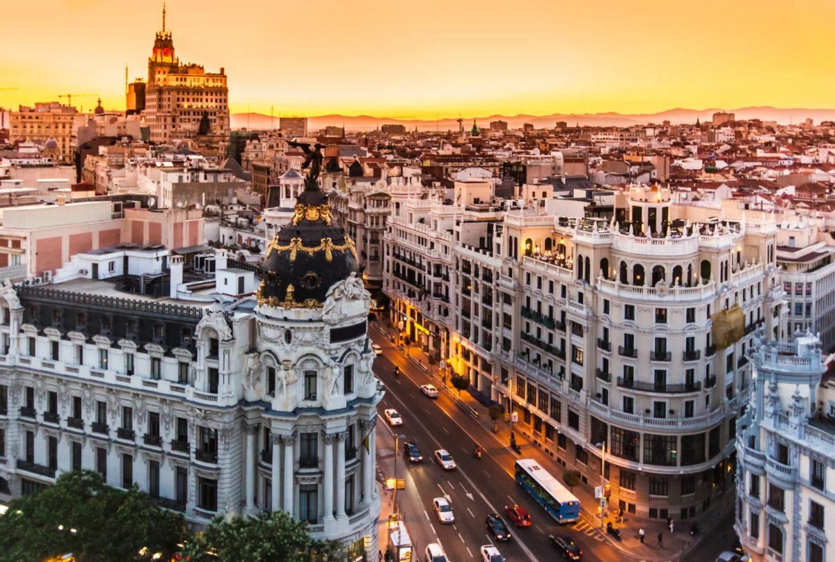 spanish healthcare, er visit cost, ana ochoa, healthcare abroad, ambulance cost usa, viral tiktok health, american healthcare, madrid hospital, fractured humerus, international healthcareHospital bill