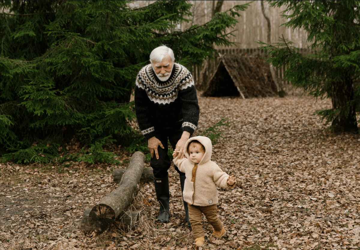 grandparent caregiver, single mom support, viral family stories, mary lentz, parenting hacks, family bonds, uplifting news, illinois mayor