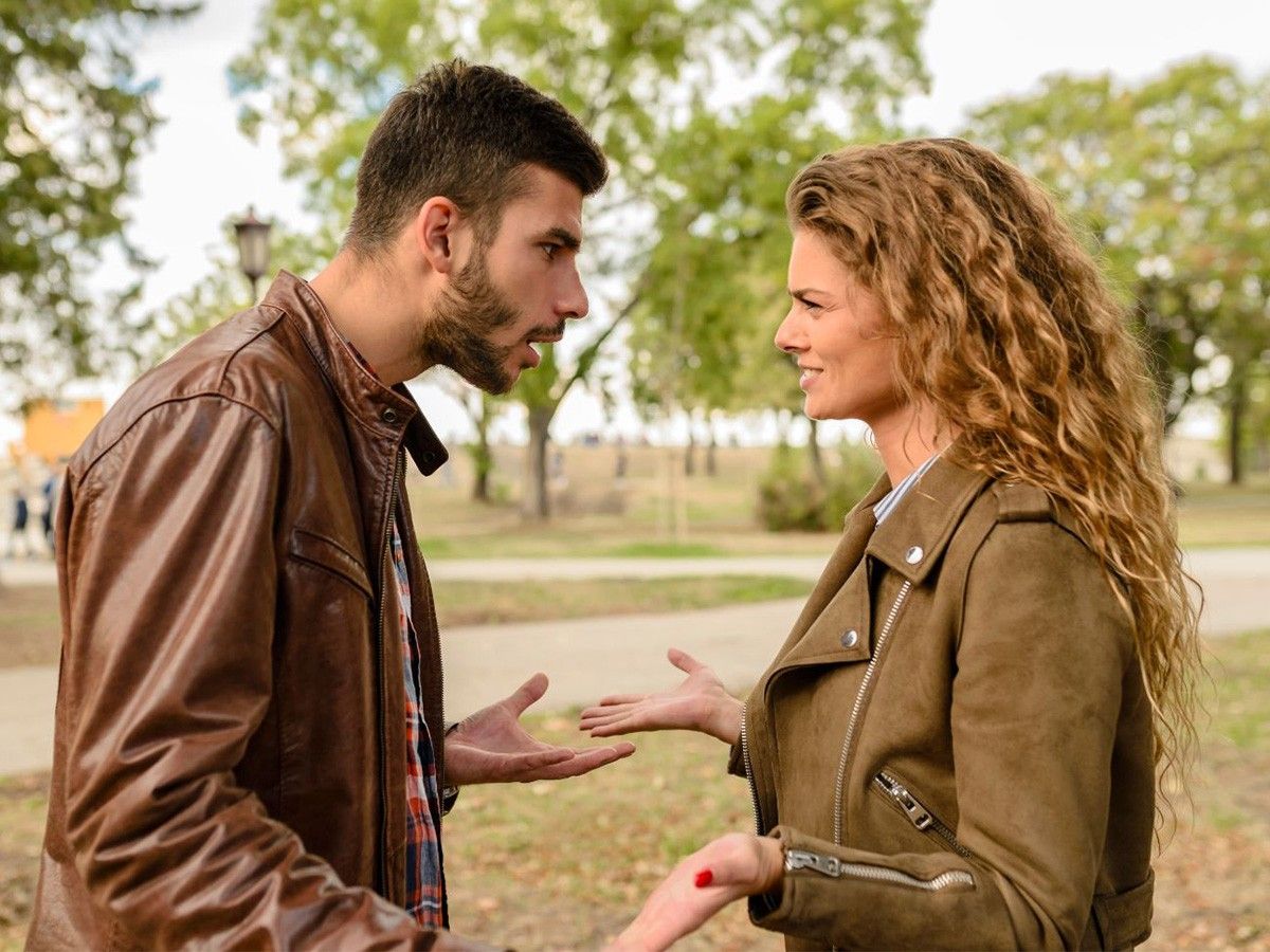 couples, fight, argue, conflict, healthy, relationship, frequency