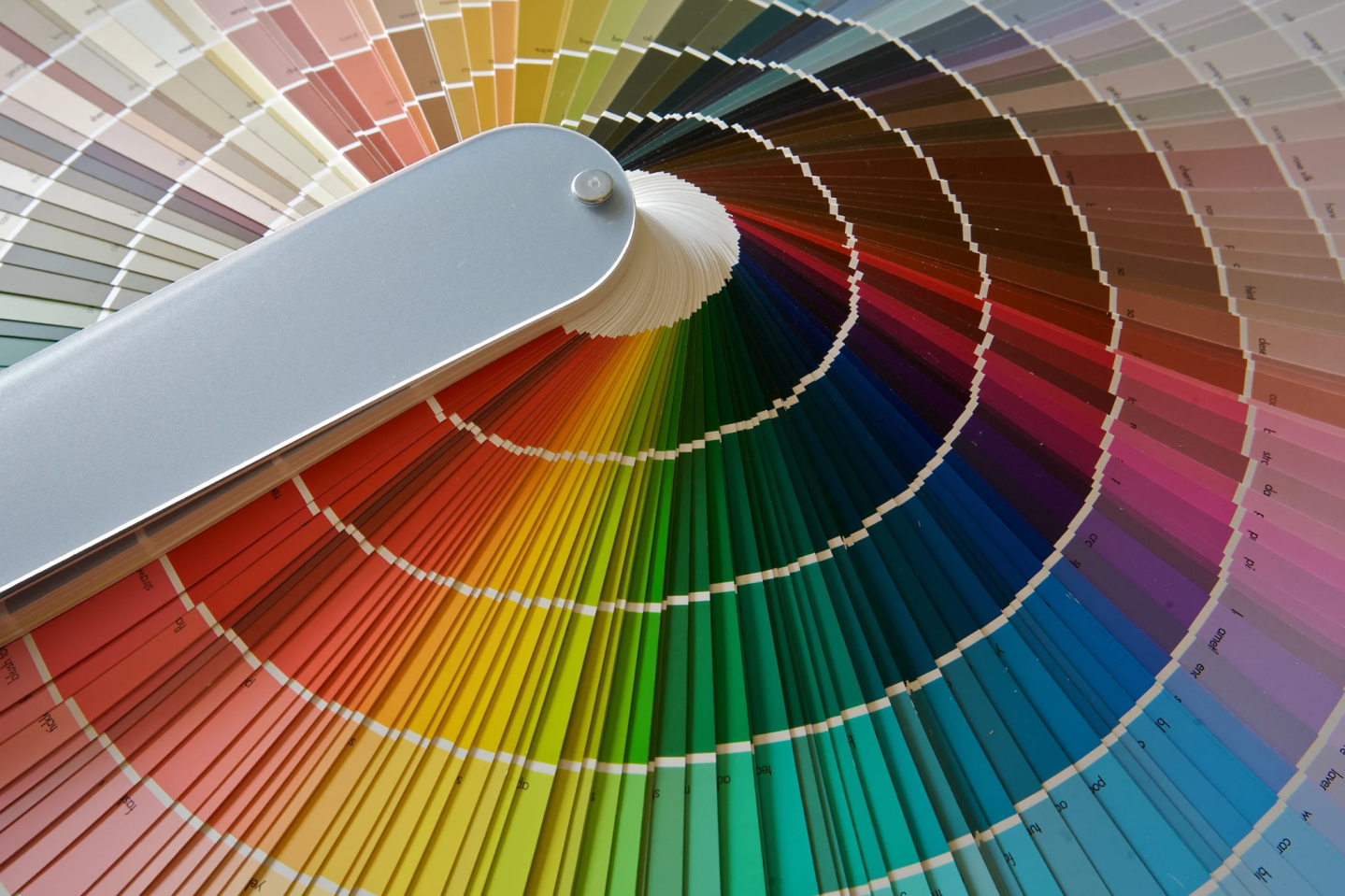 color perception test, eye test challenge, Lenstore color quiz, color vision quiz, women vs men color vision, online vision test, visual acuity test, viral internet quiz