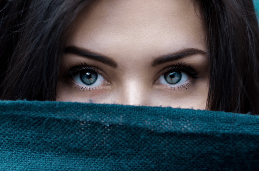 eye contact, trauma, etiquette, ptsd, trust