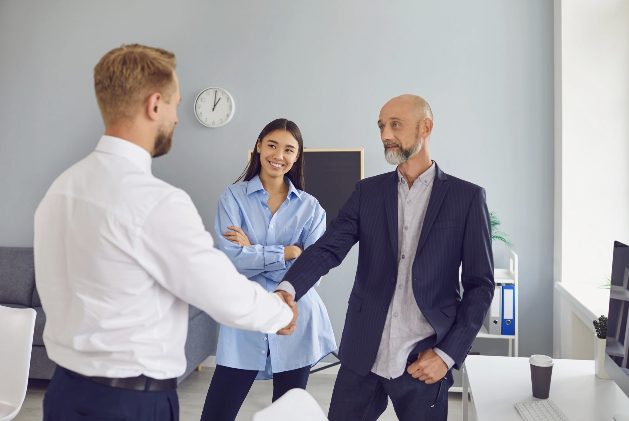 gender bias, workplace sexism, email experiment, invisible advantage, sexism at work, martin schneider, workplace equality, professional challenges, gender equality, subtle sexism