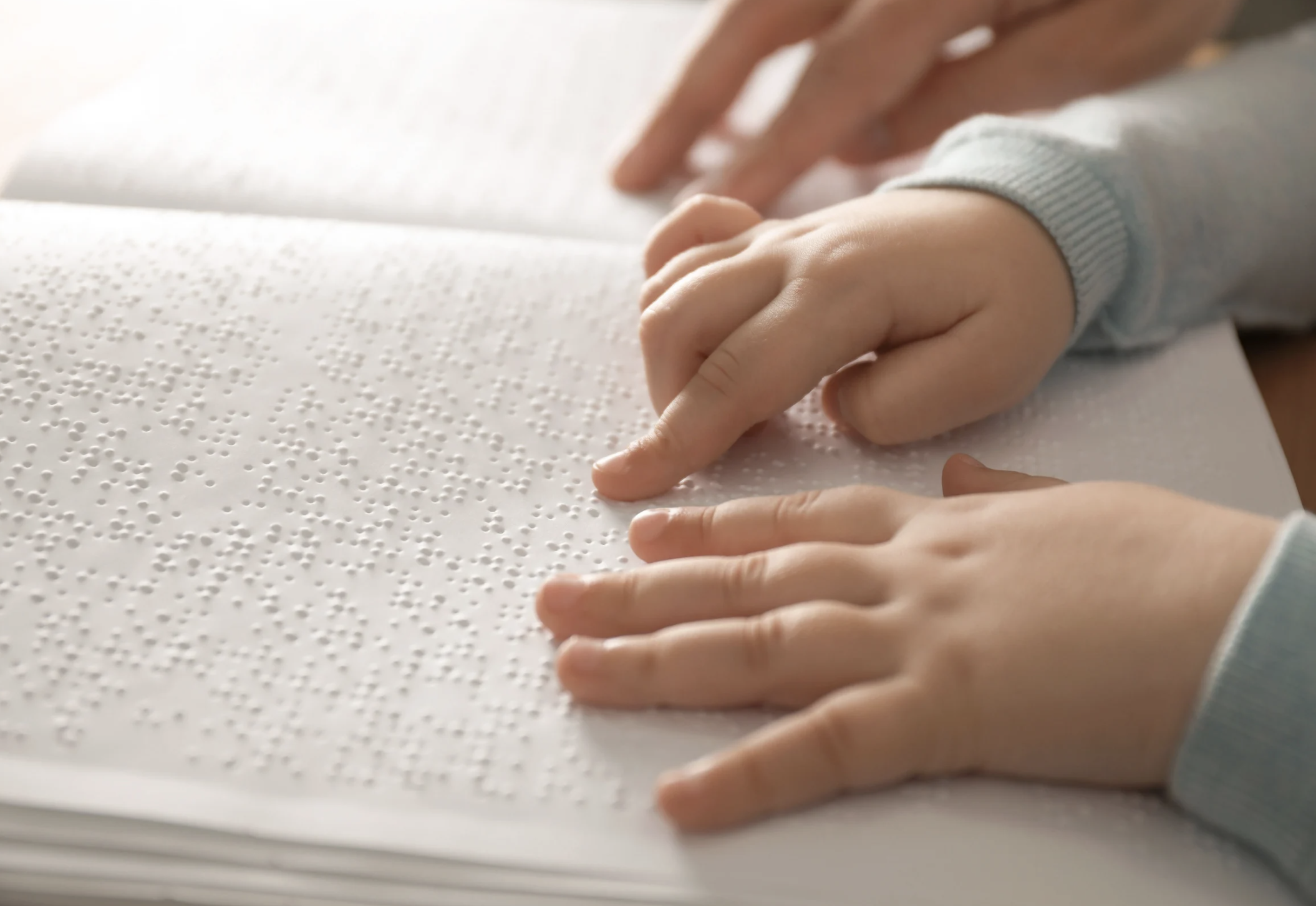 deaf accessibility, caption glasses, Kendyl Pool, assistive technology, inclusion, hearing impairment, innovative tech