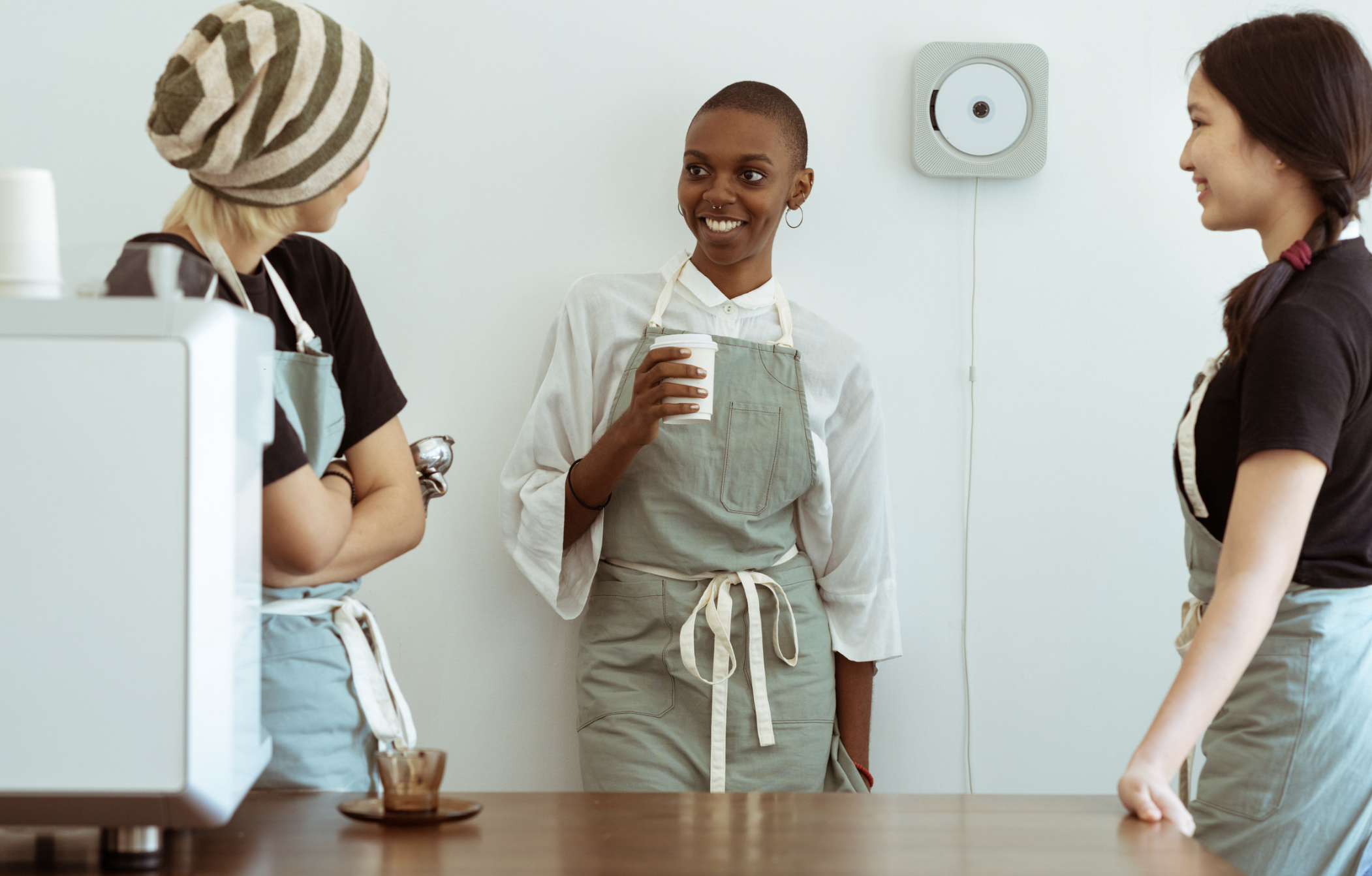 waitress honesty, lost money returned, acts of kindness, inspiring stories, customer service, maine news, abc news