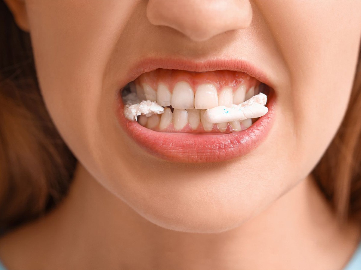 gum, gum chewing, mood reset, self-soothing, mastication, somatic calming, anger release, chomping gum