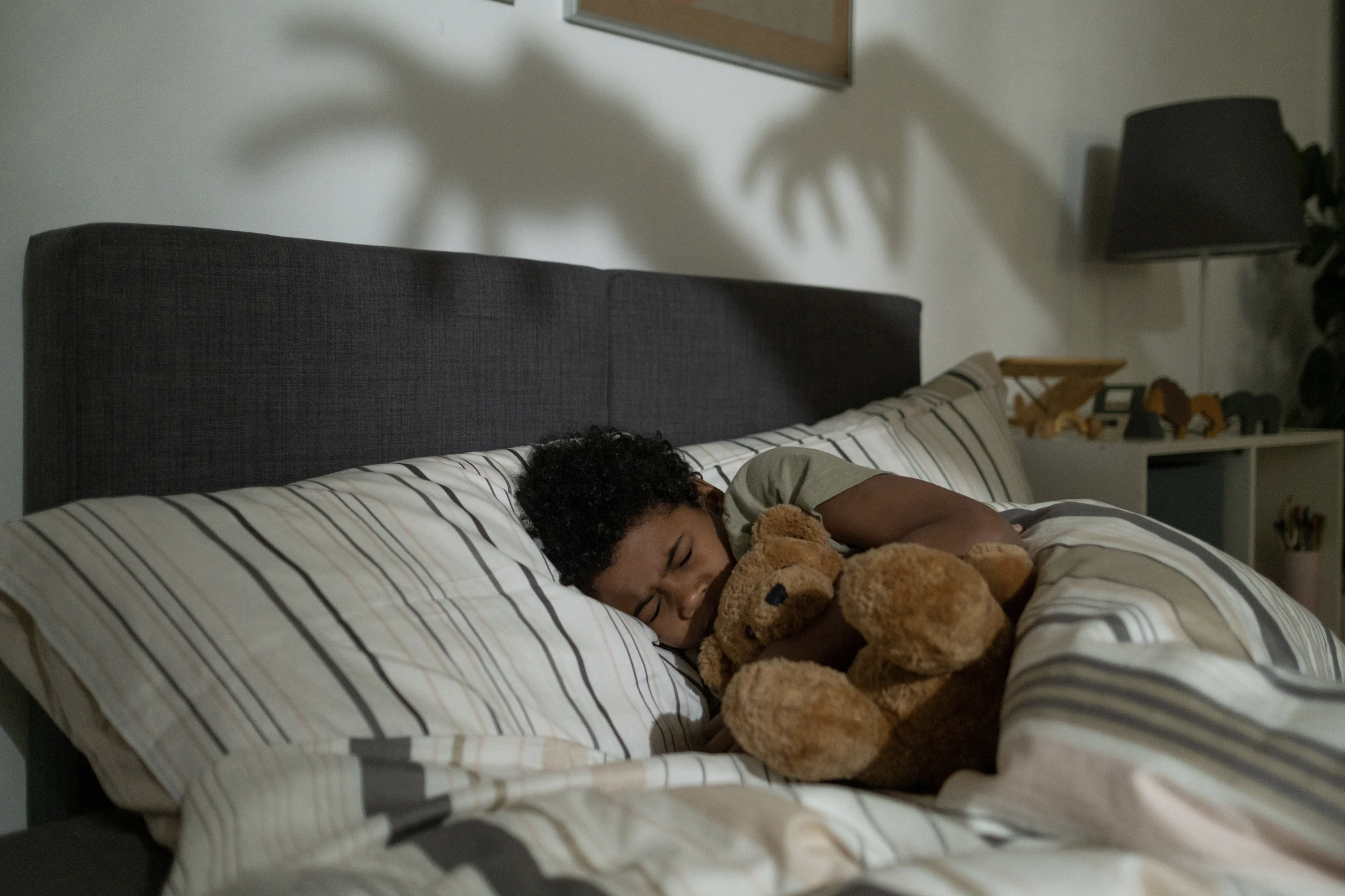 monster under the bed, babysitter story, home intruder arrested, child safety, Barton County Sheriff, protection-from-abuse order, child endangerment, domestic violence awareness, real-life horror stories, family safety