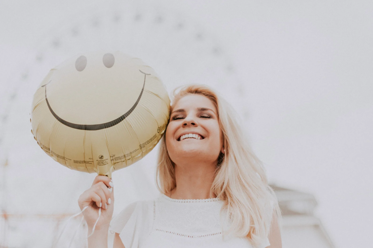 kindness, character, empathy, good person, personality traits, self-improvement, Reddit, social cues, relationships