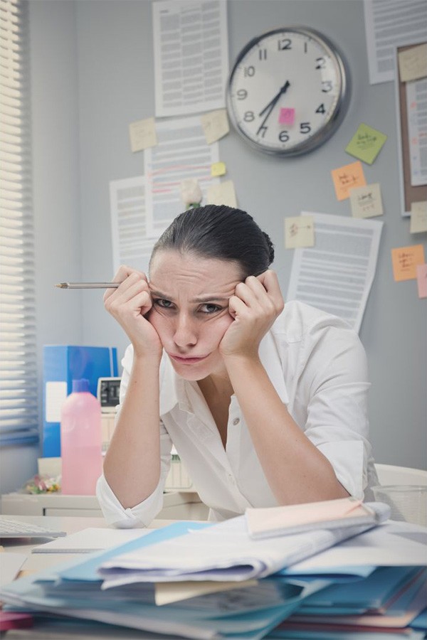 job stress, dead-end job, salary growth, compensation, job advancement, overwork, job change, humor