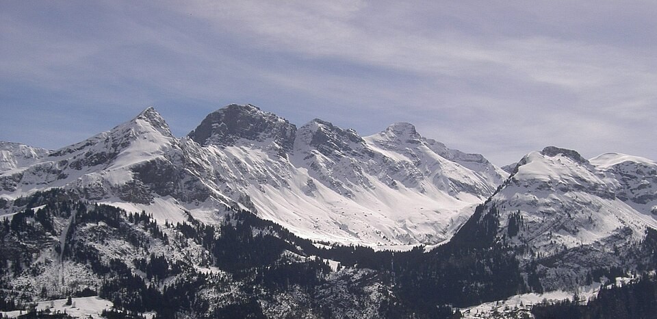 Mount Everest, Tibetan Plateau, helium study, Stanford research, AGU 2023, delamination, seismic activity, earthquake risk, geodynamic research, Bhutan springs