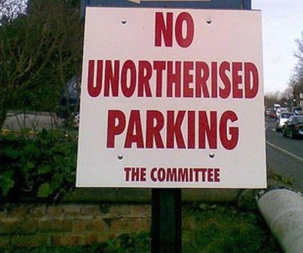 funny signs, viral humor, Reddit funnysigns, funny warning signs, humorous signage