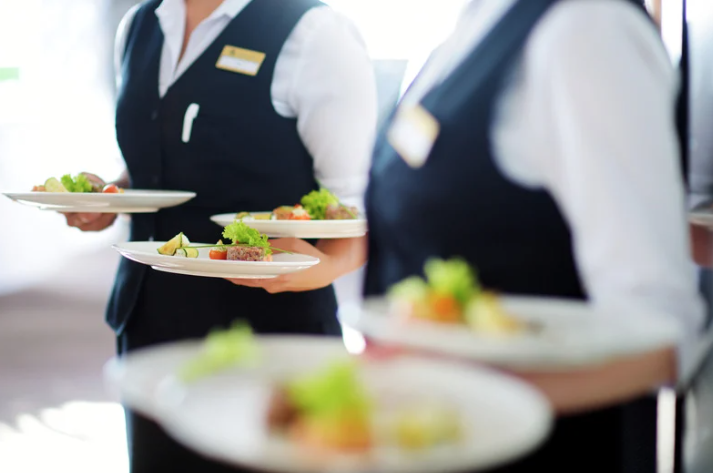 server clapback, reddit pettyrevenge, dating red flags, bad tippers, service industry stories, viral reddit post, tipping etiquette