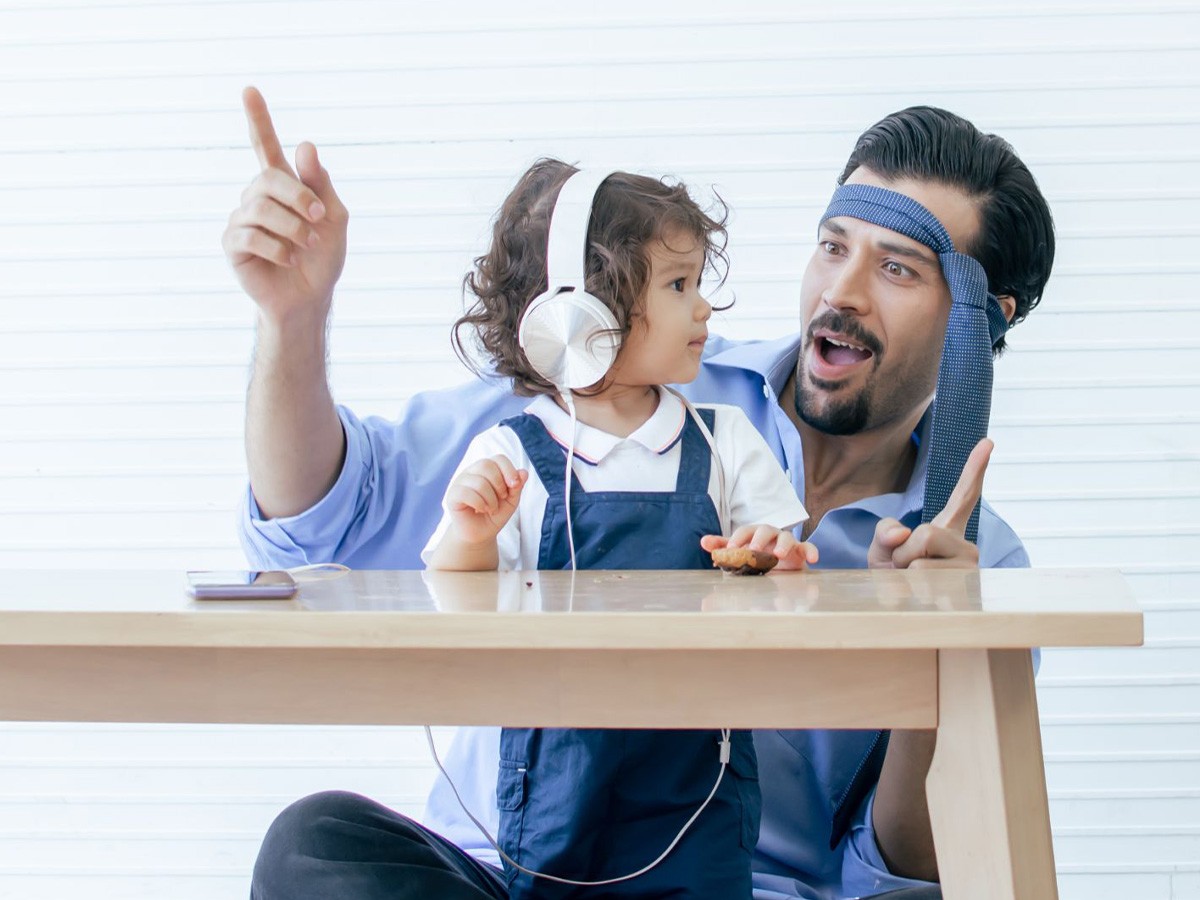 dads, parents, dad jokes, conflict, skill sets, resolve conflict, affection, friends, family