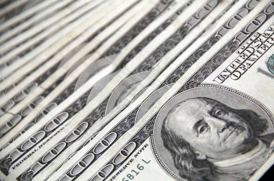 server story, dating red flag, customer service, hospitality fail