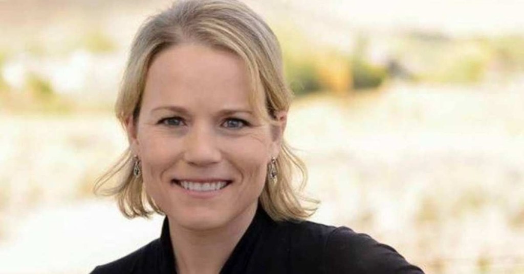 overwhelmed mothers, parenting help, new parents, mother support, Celeste Yvonne, parenting advice, asking for help, parenting letter, motherhood challenges, postpartum support, marriage communication, co-parenting tips, newborn care, parenting roles, mental load, new mom struggles, parenting balance, family teamwork, viral parenting story, relationship support