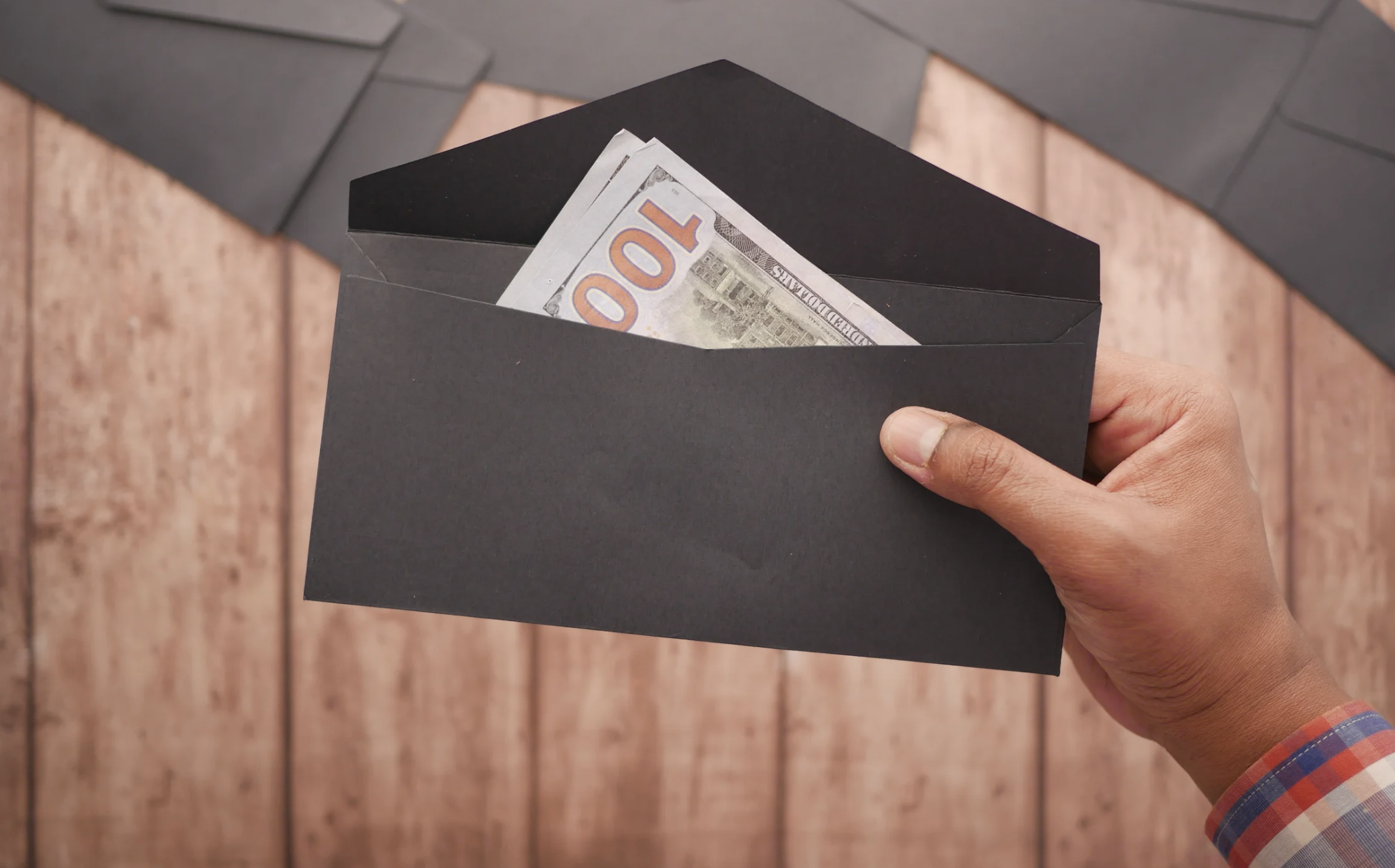 waitress honesty, lost money returned, acts of kindness, inspiring stories, customer service, maine news, abc news