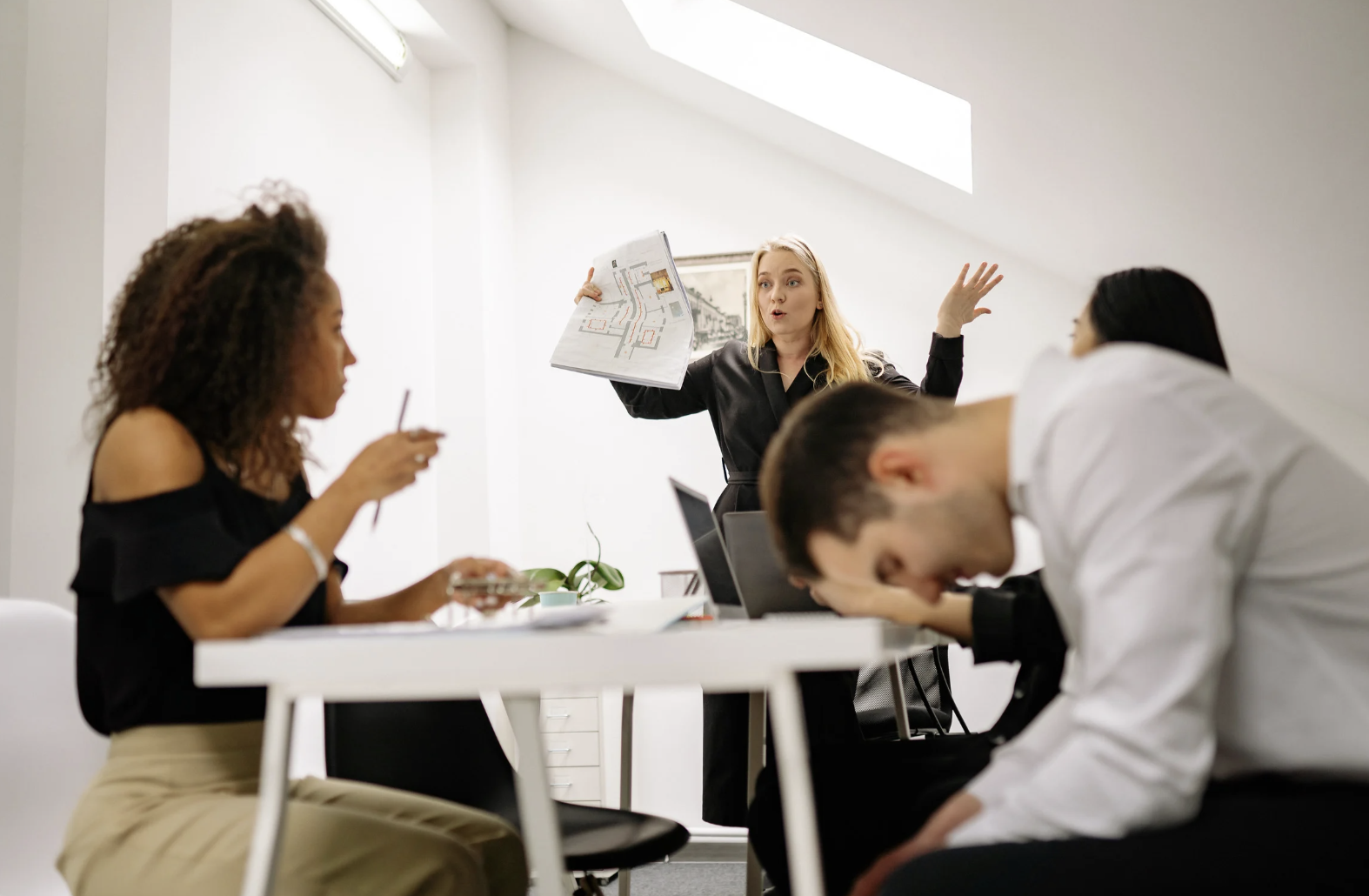 workplace boundaries, unpaid labor, quiet quitting, great resignation, Reddit, viral stories, employee rights, micromanagement