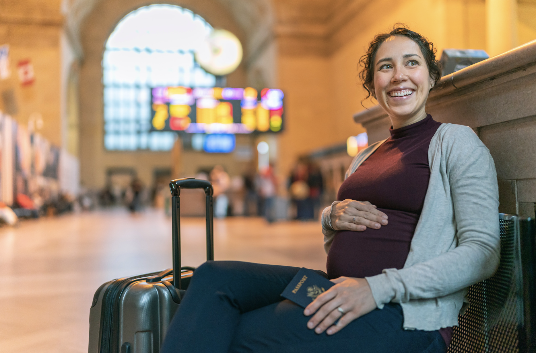 kindness, act of kindness, pilot, airline story, pregnancy, good news, viral video, TikTok, travel, customer service, humanity