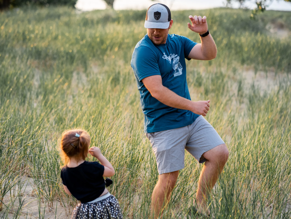 parenting hacks, playful parenting, viral video, TikTok, family, wholesome, joy, good news