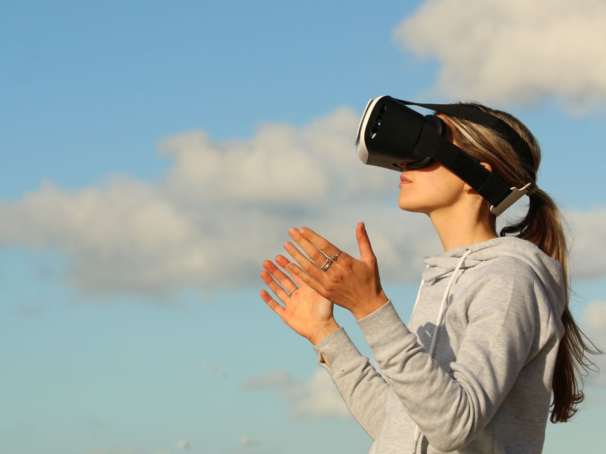 VR, virtual reality, goggles, VR Goggles, mental strain, nausea, desktop computer, usability issues