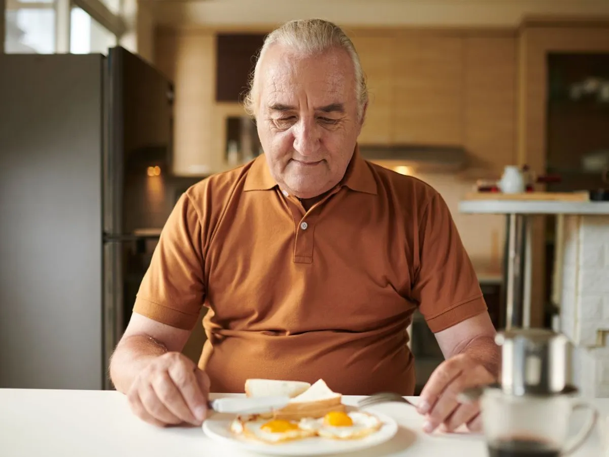 feeding schedule, 24-h cycle, overall health, cardiovascualr issues, internal clock, sleep quality, metabolic disorders