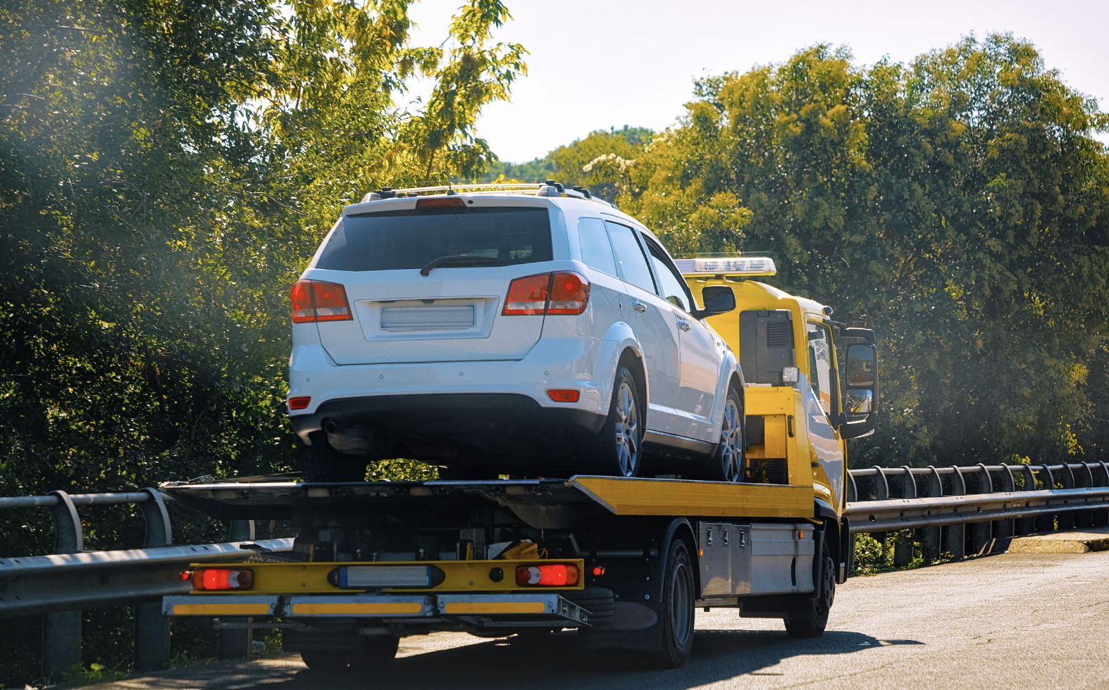 parking dispute, rude neighbor, HOA rules, towing car, Reddit, AITA, entitlement, neighbor drama, property rights, viral story