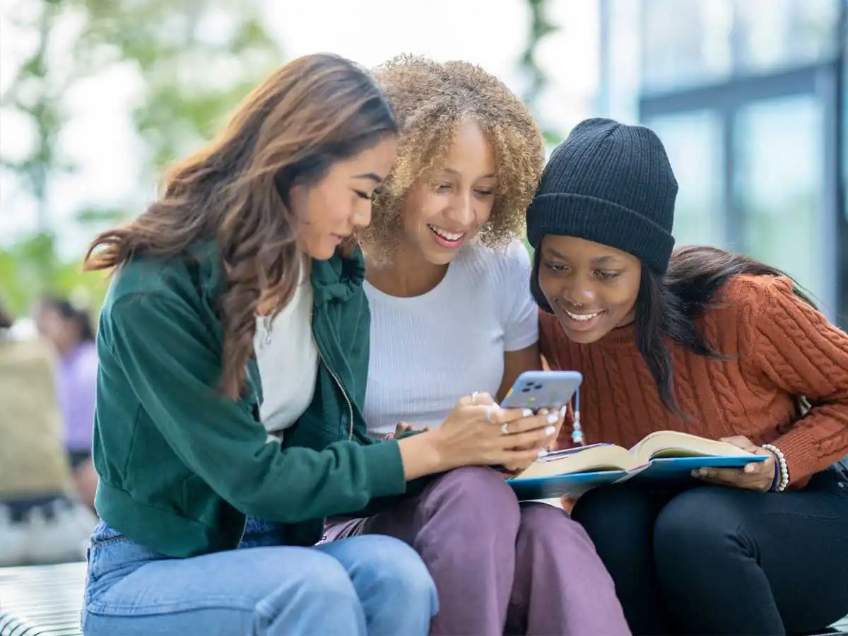 social media, camera, trending videos, healthy relationships, friends, posts, viral video, YouTube, TikTok