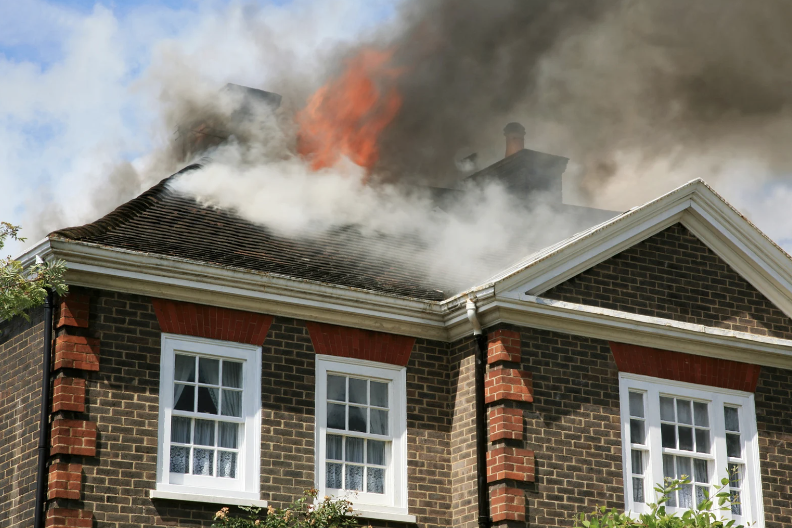 heroic teens, house fire, good news, everyday heroes, Island Echo, Hampshire, fire safety, community, elderly rescue, lifesaving