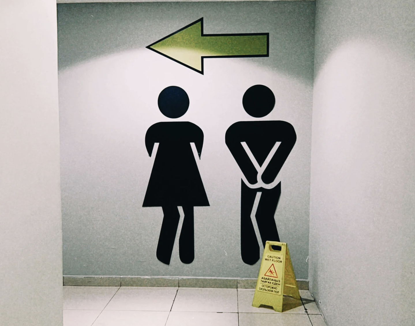 wiping, hygiene, perianal dermatitis, dermatologist, bidet, wet wipes, toilet paper, health, bathroom, Dr. Curtis Asbury