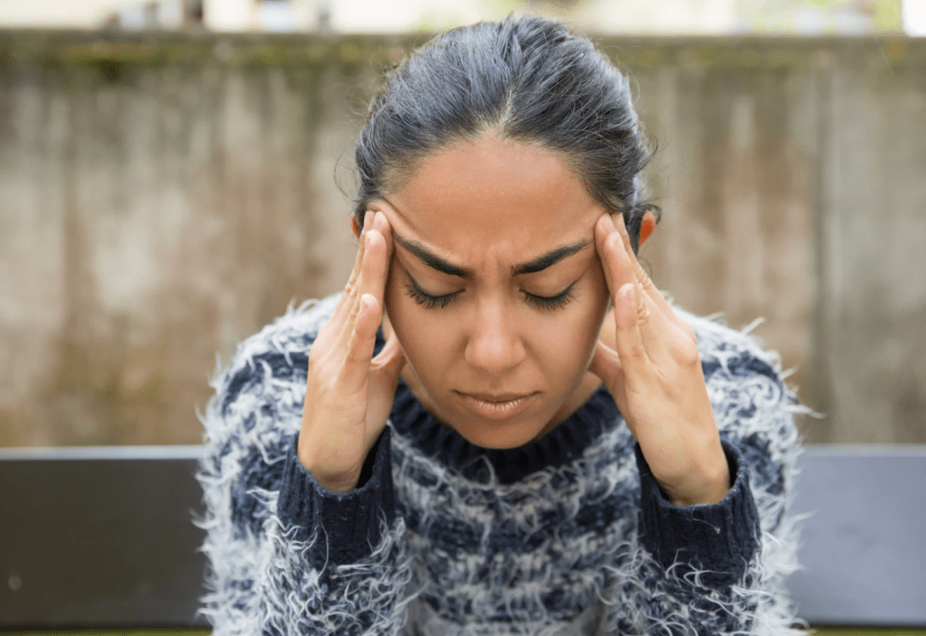 migraine, headache, migraine relief, health hack, TikTok, natural remedy, pain relief, chronic pain, wellness, hot water therapy