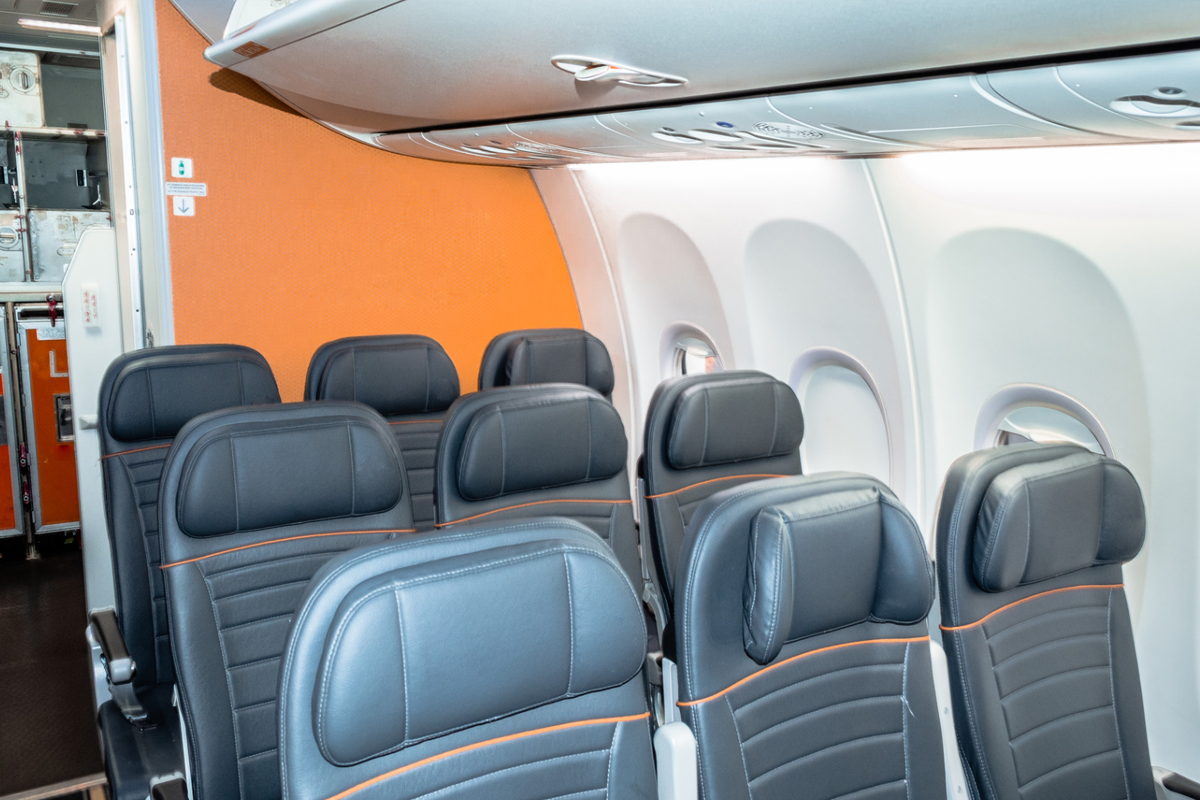 plane seating mix-up, funny airline story, boarding pass, travel mishaps, viral Reddit