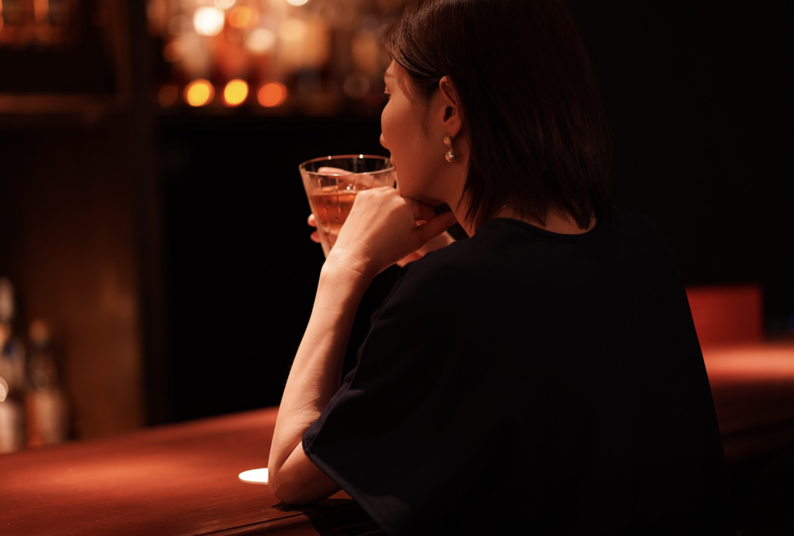 bartender, bystander intervention, bar safety, Max Gutierrez, Trinity Allie, viral tweet, secret note, women's safety, harassment, good news