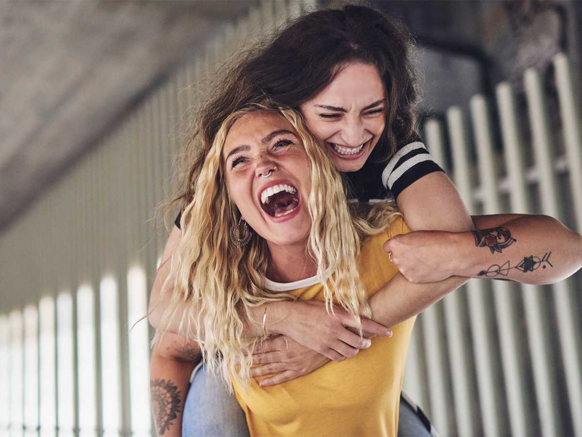 friends, inderdependent, people, lifestyle, satisfaction, frequency, vulnerability, touch