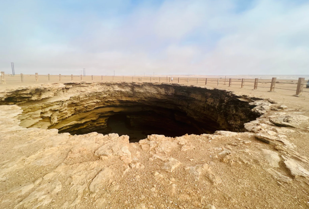 Kola Superdeep Borehole, deepest hole on Earth, Russia, geology, drilling, Mariana Trench, sounds of hell, Earth's crust, science mystery, China drilling