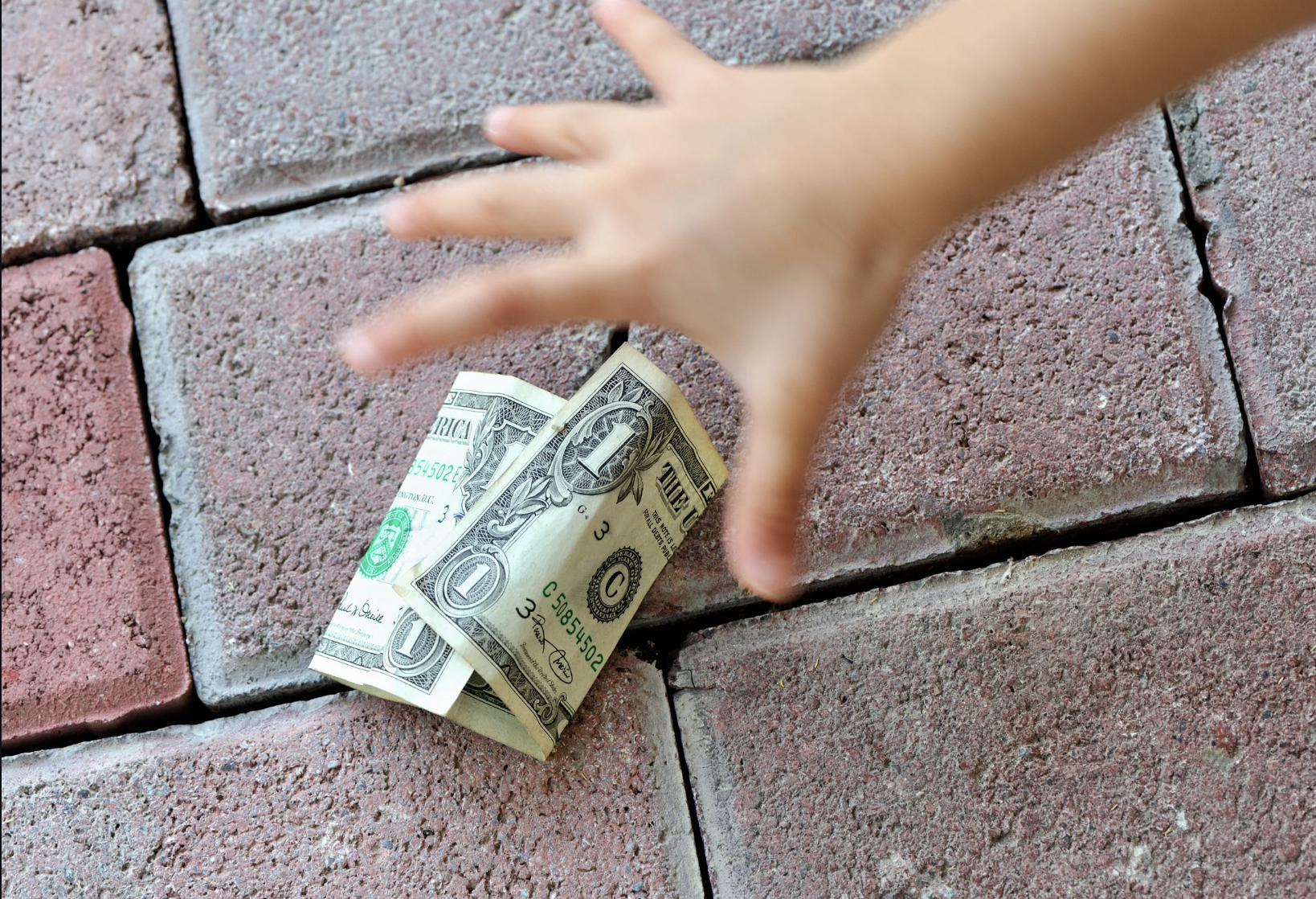 good news, honesty, found money, kindness, Shawn Davis, Texas, social media, lost and found, integrity, daycare payment