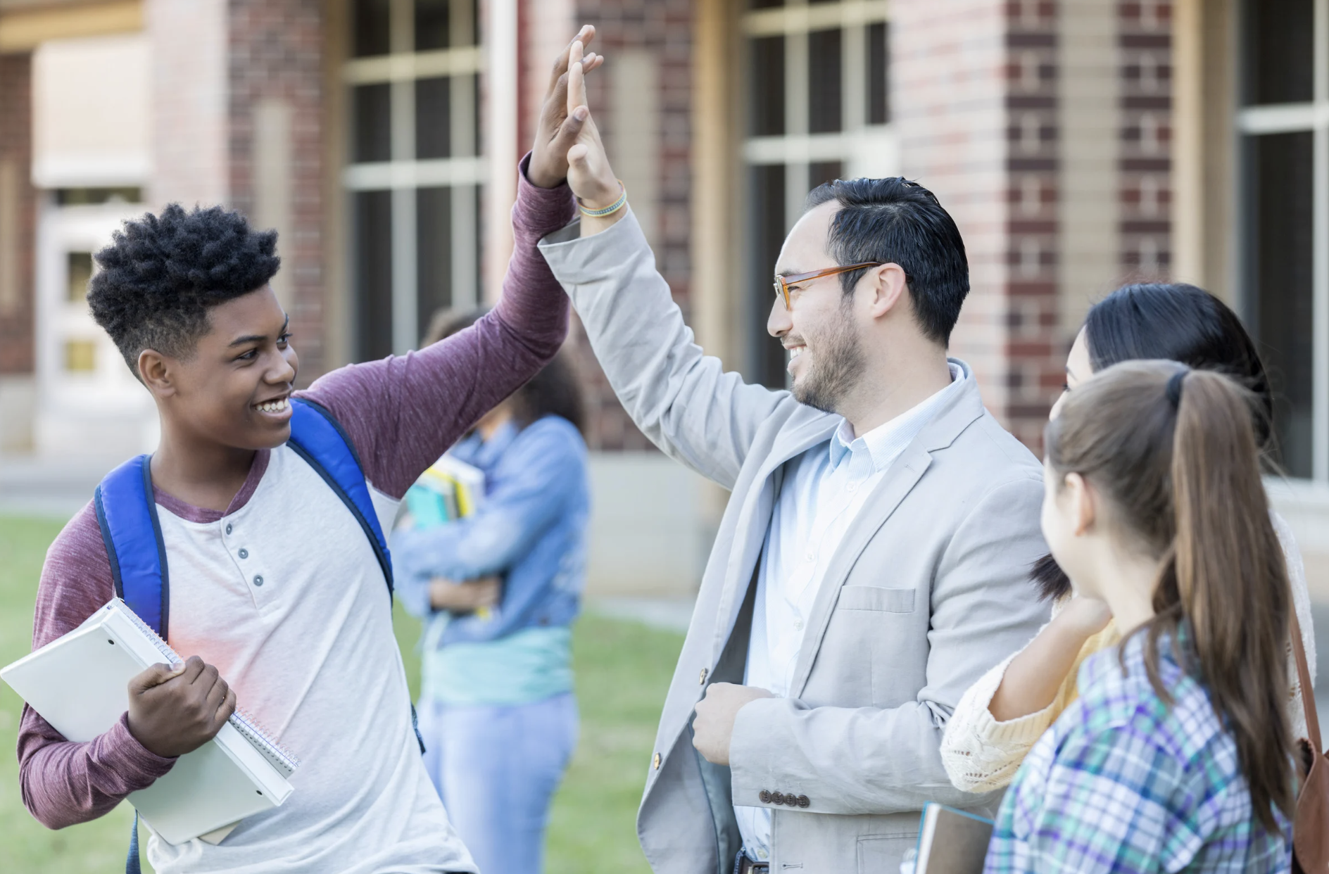 signs of intelligence, emotional intelligence, psychology, high IQ traits, adaptability, critical thinking, open-mindedness, self-reflection, cognitive patterns, Global English Editing