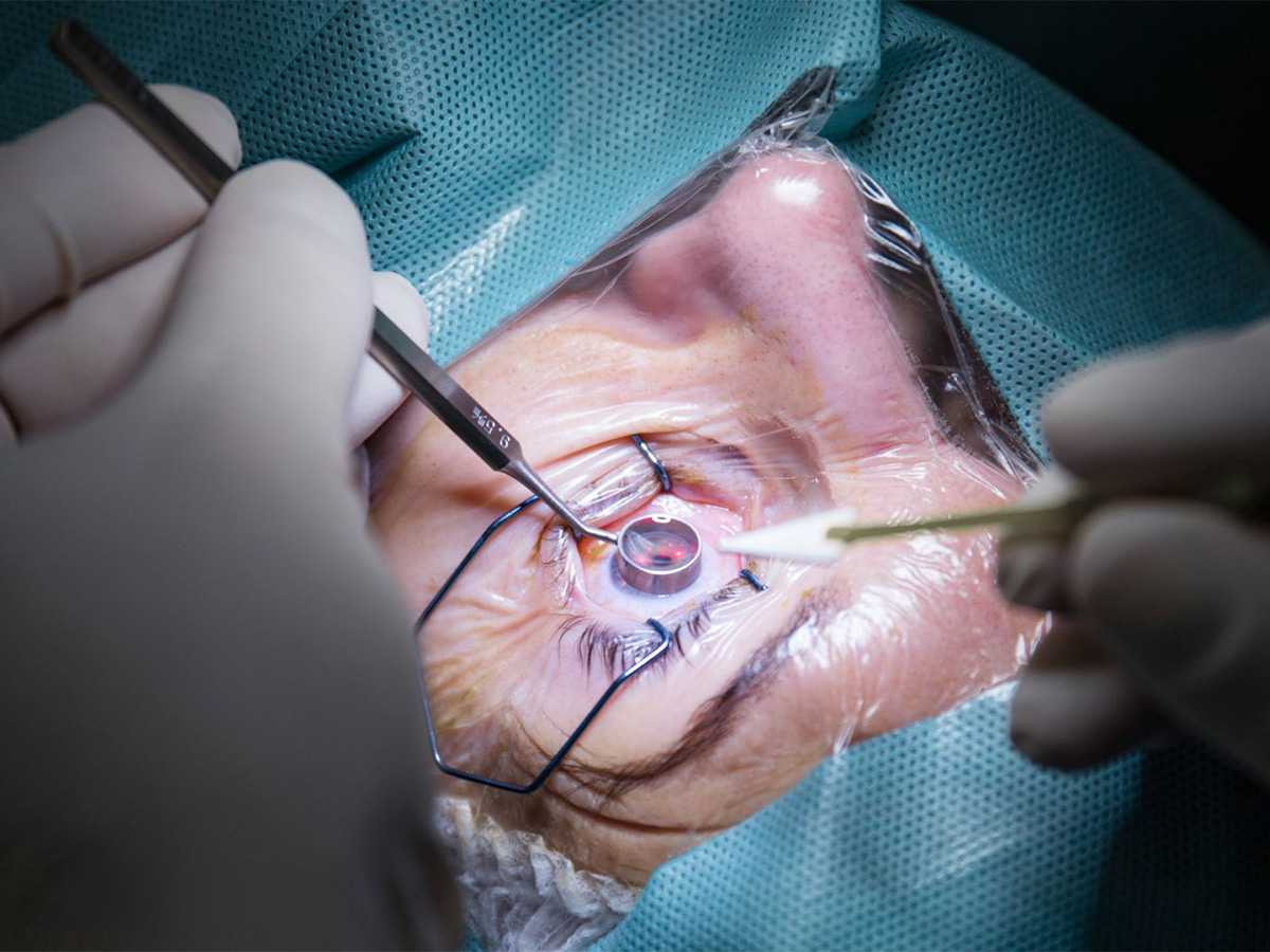 bionic eye, eye implant, deepfakes, electronic implant, AI generated, brain computers, Elon Musk, blind