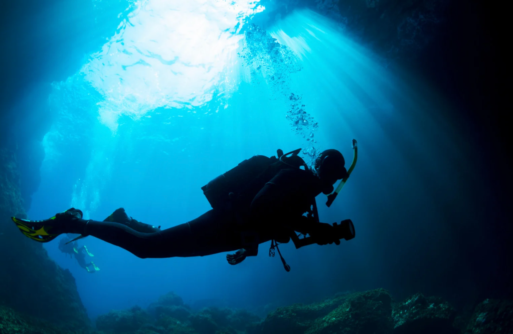 Yonaguni Monument, underwater pyramid, Japan, lost city, Atlantis, Masaaki Kimura, Robert Schoch, archaeology, marine geology, ancient civilization