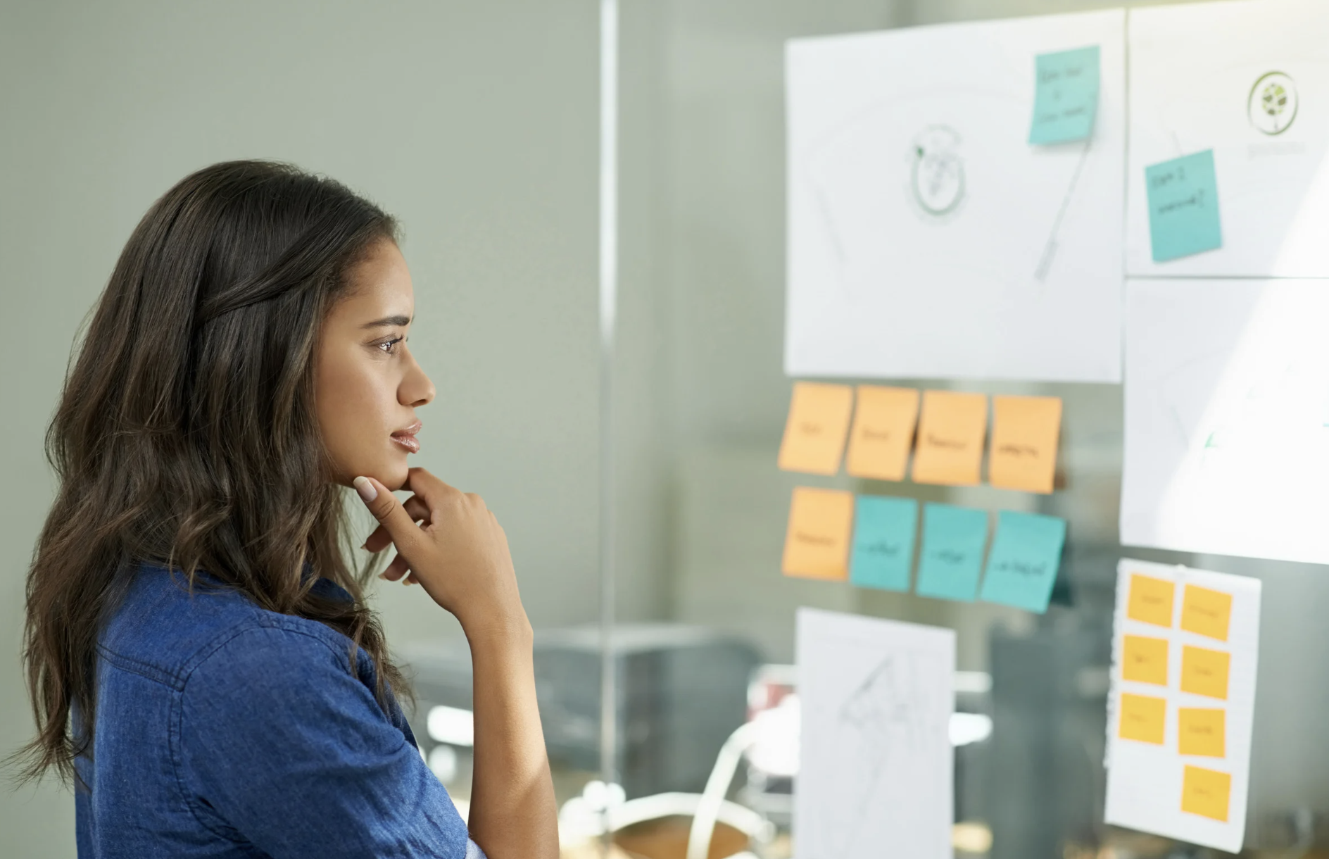 signs of intelligence, emotional intelligence, psychology, high IQ traits, adaptability, critical thinking, open-mindedness, self-reflection, cognitive patterns, Global English Editing