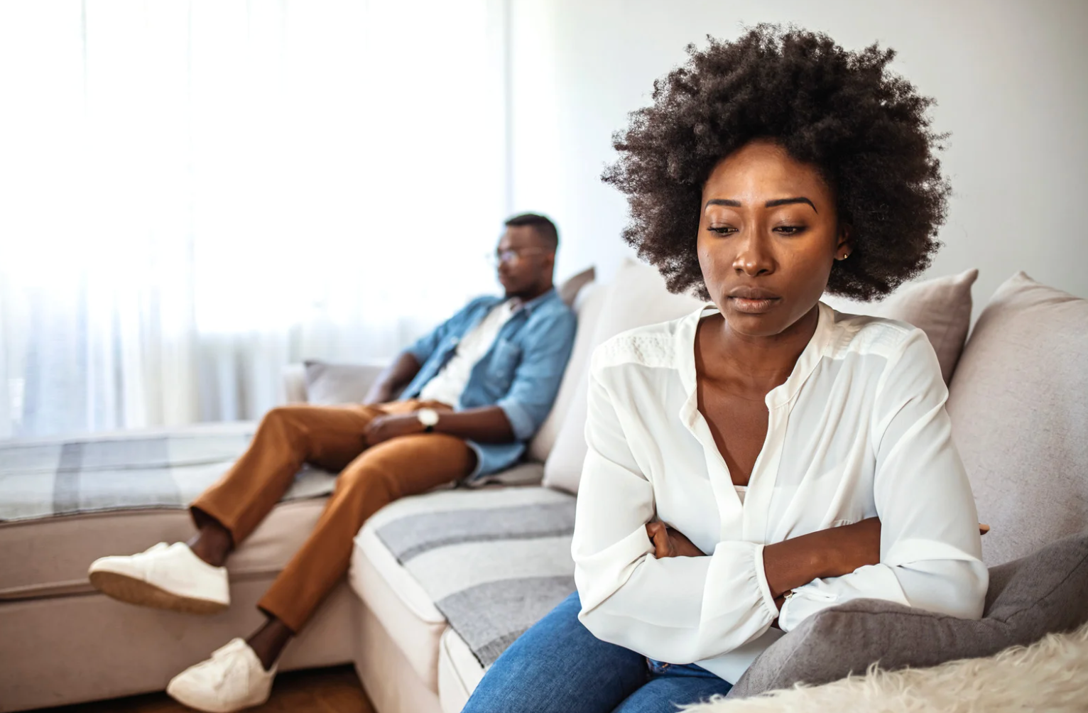 single women, dating, relationships, self-love, independence, Reddit, viral thread, dating apps, mental health, career focus