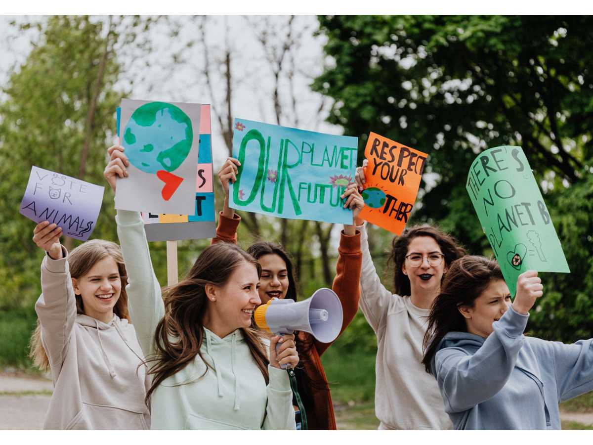 mental health, positive action, community action, volunteering, social connections, loneliness, physical benefits, resilience