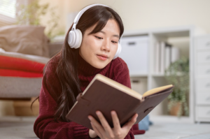reading, audiobook, immersive reading, reading tips, new years resolution